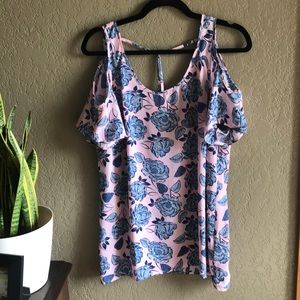 Cold shoulder top